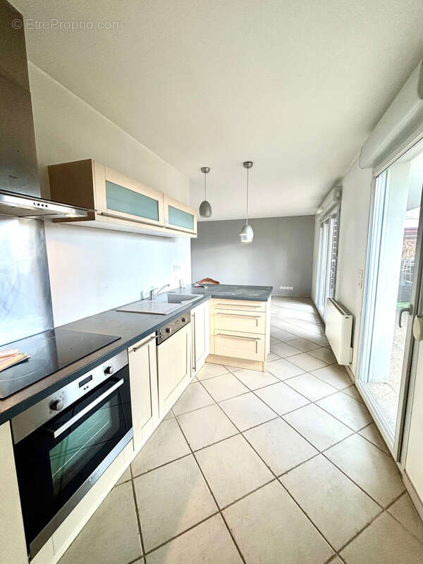 Appartement à L'ARBRESLE