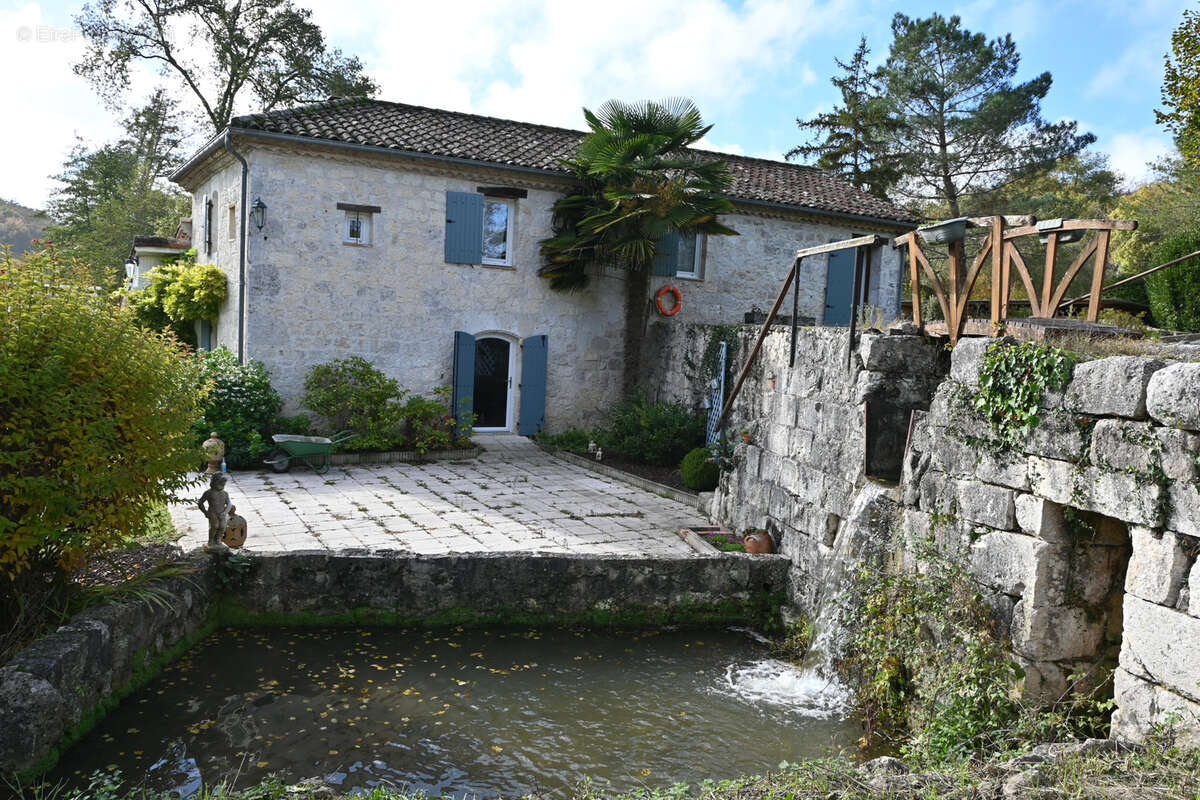 Maison à LAROQUE-TIMBAUT