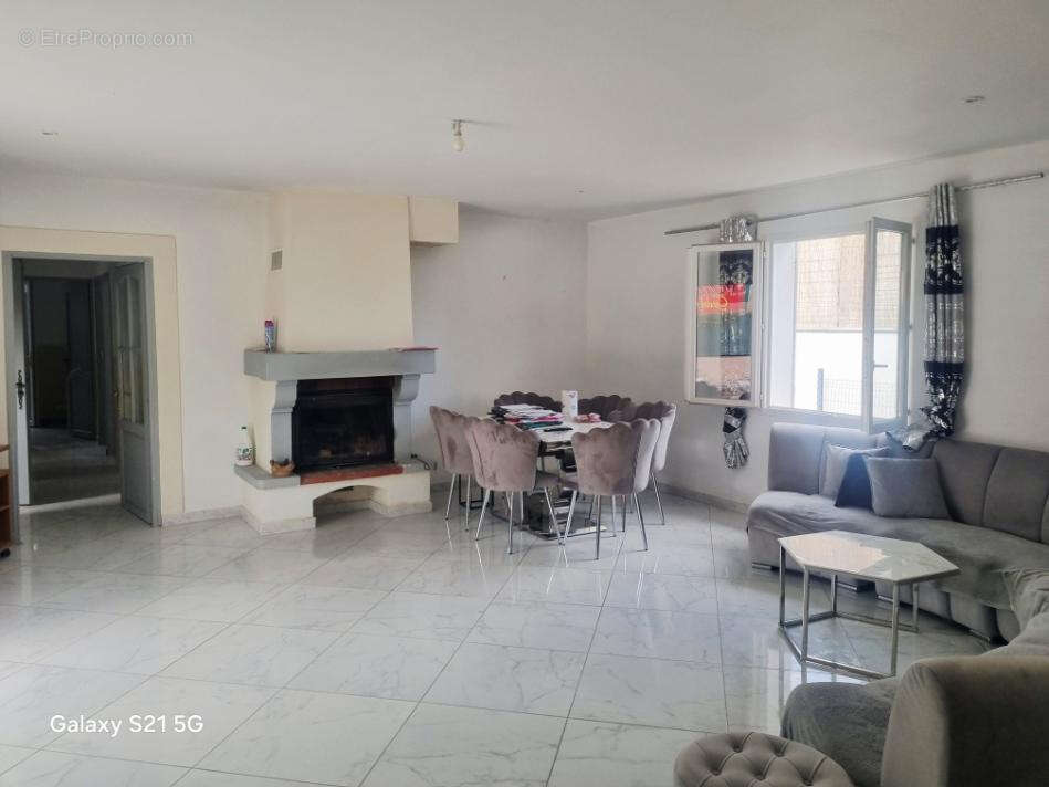 Maison à DRAGUIGNAN