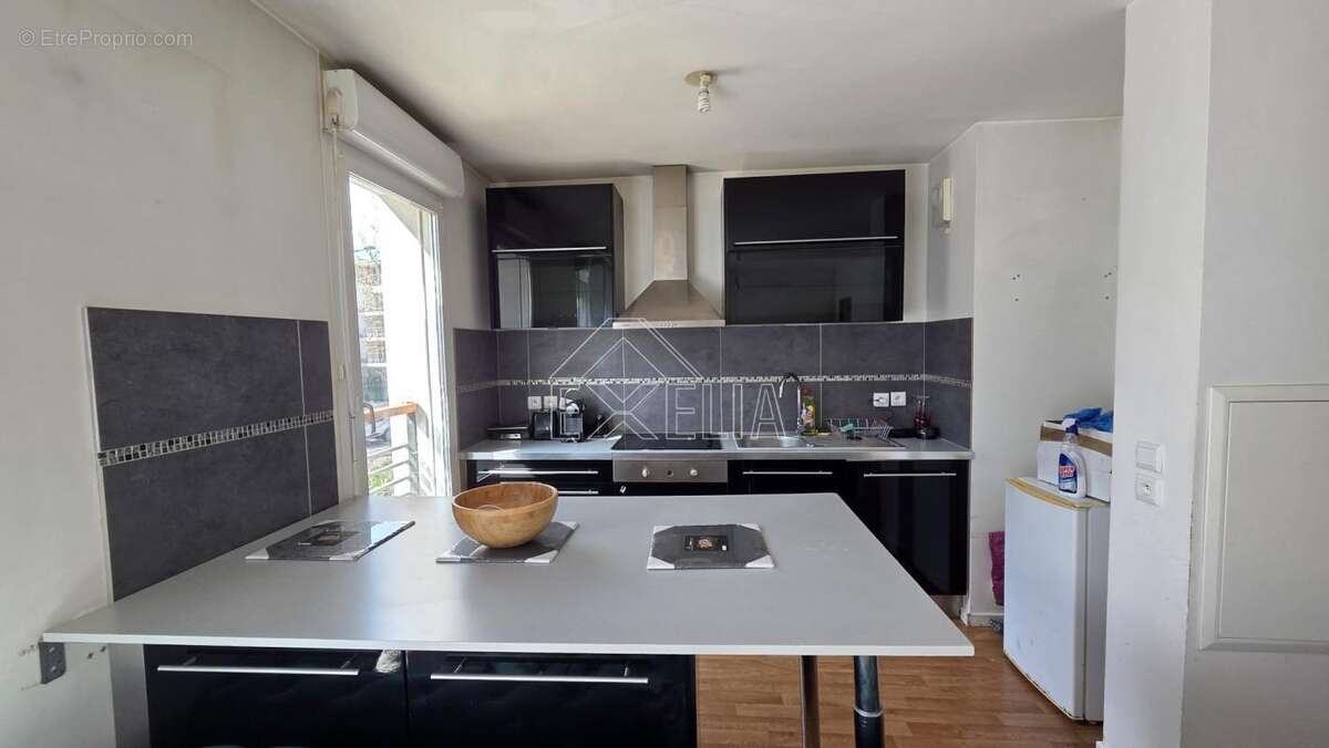Appartement 3 pièces de 65 m² avec balcon 2 places de parking en sous sol , Bord de Seine - photo 3