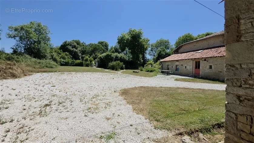 Maison à ALLOUE