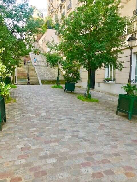 Appartement à PARIS-18E