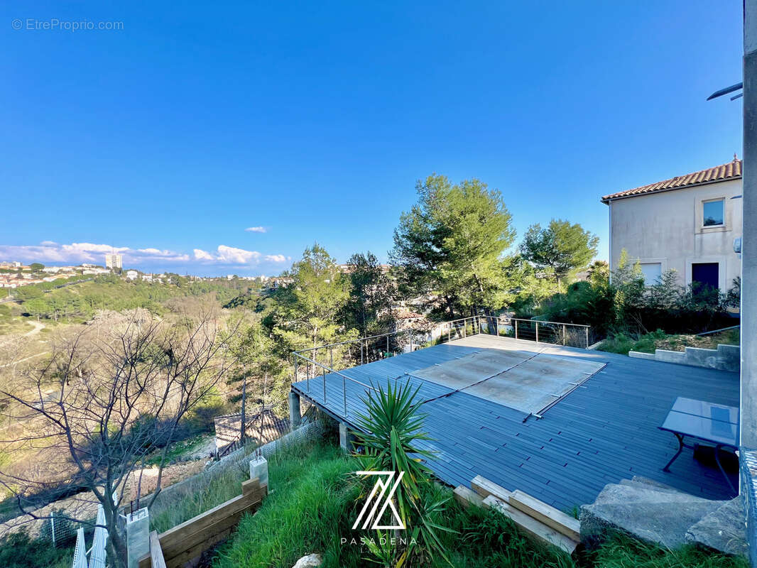 Vente Villa / Maison T5 Contemporaine avec Piscine et Triple Terrasse   Juvignac / Montpellier - photo 13
