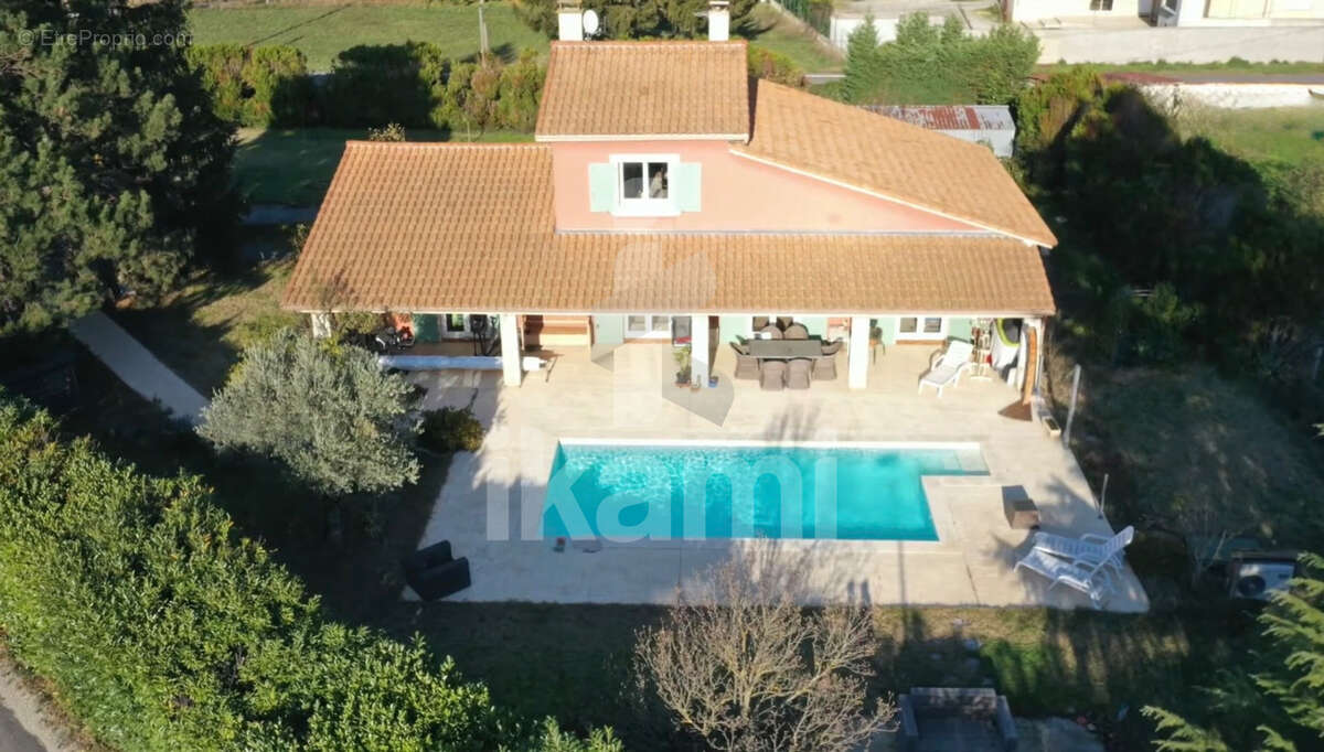 Maison à SAINT-BARTHELEMY-DE-VALS