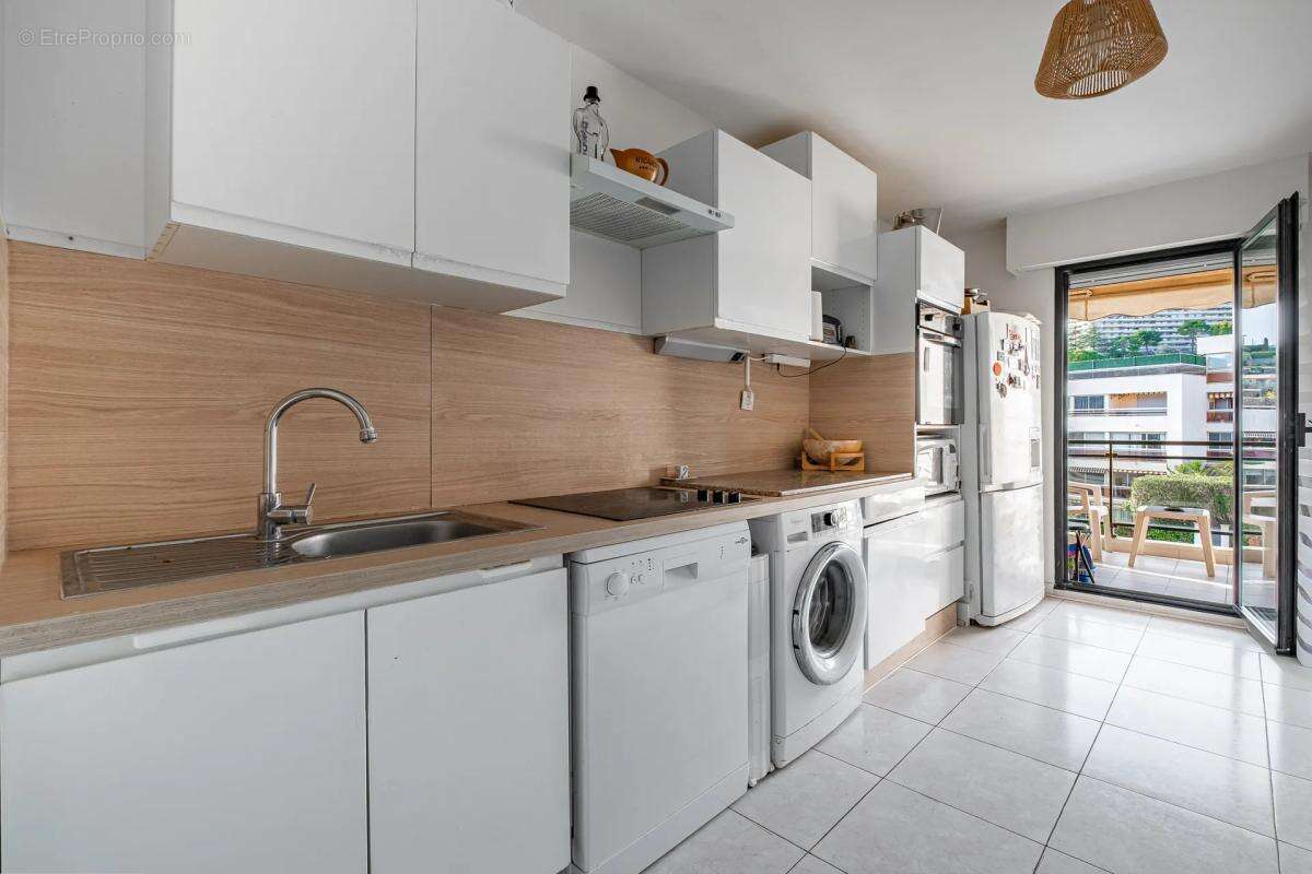 Appartement à LE CANNET