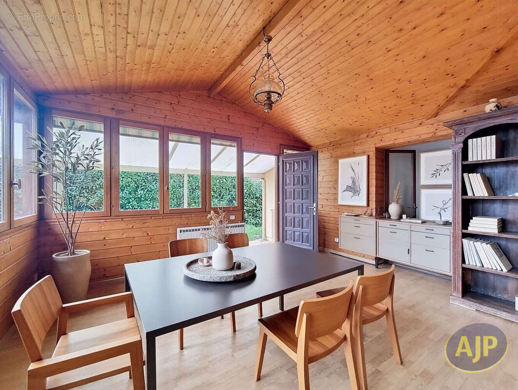 Maison à SAINT-MEDARD-EN-JALLES