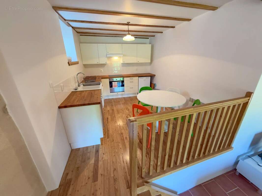 Maison à SAINT-FRONT-LA-RIVIERE