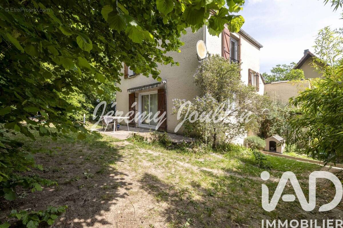 Photo 1 - Maison à JOUY-LE-MOUTIER