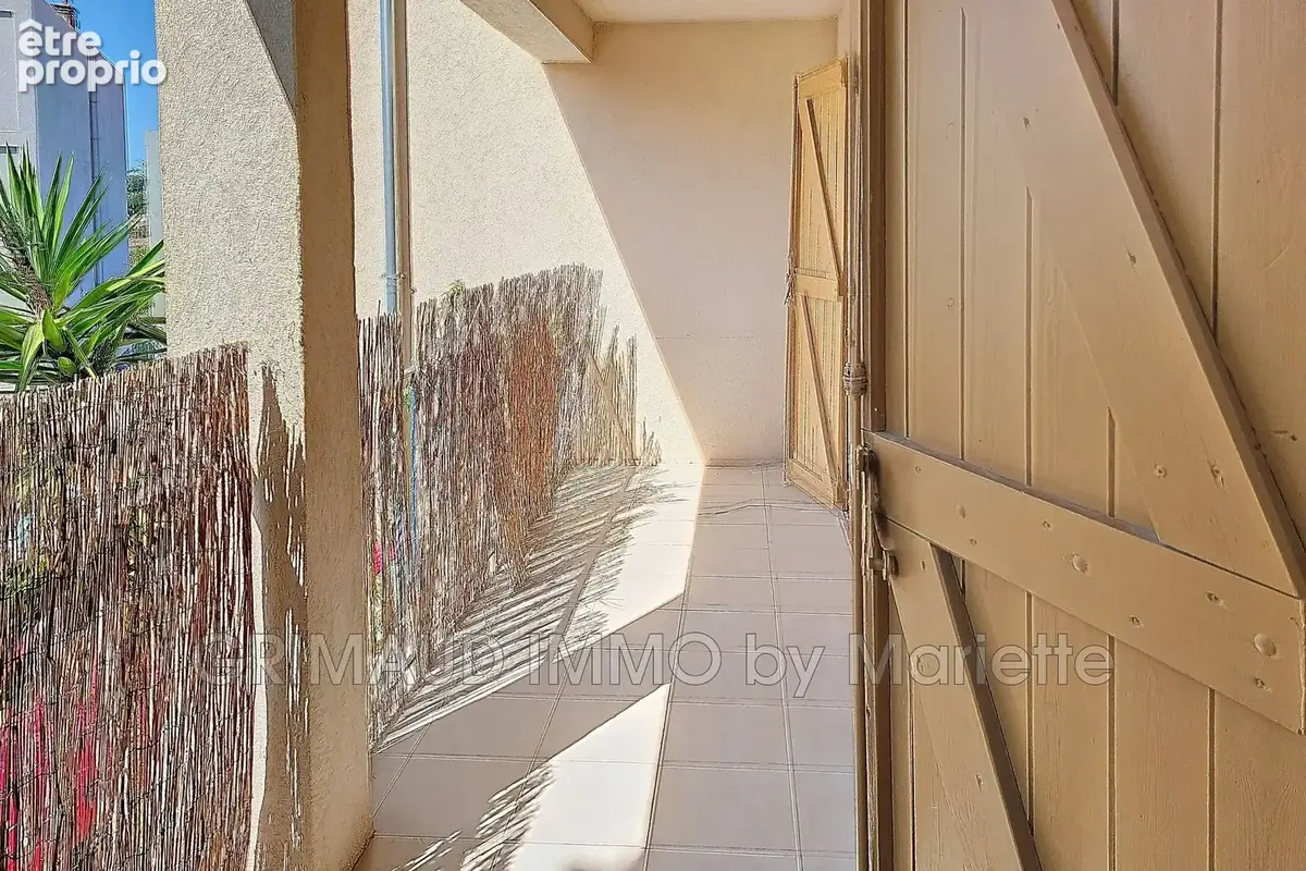Appartement 72 m² à Cogolin  - photo 6