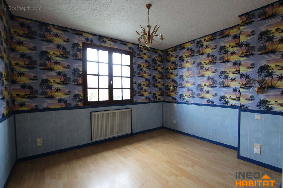 Maison à BOURG-DES-COMPTES