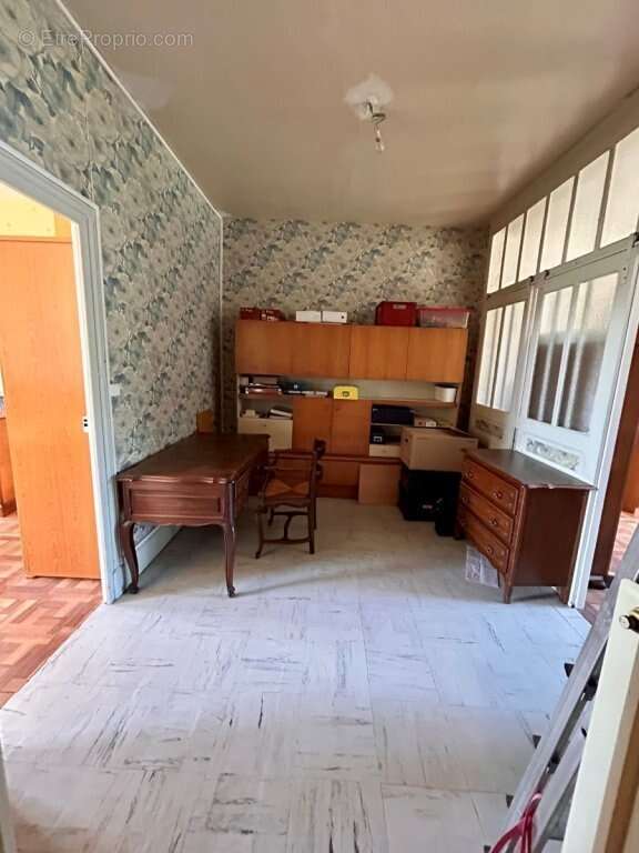 Maison de village toutes commodites - 5 pièces - garages - terrain 916 m2 - photo 9