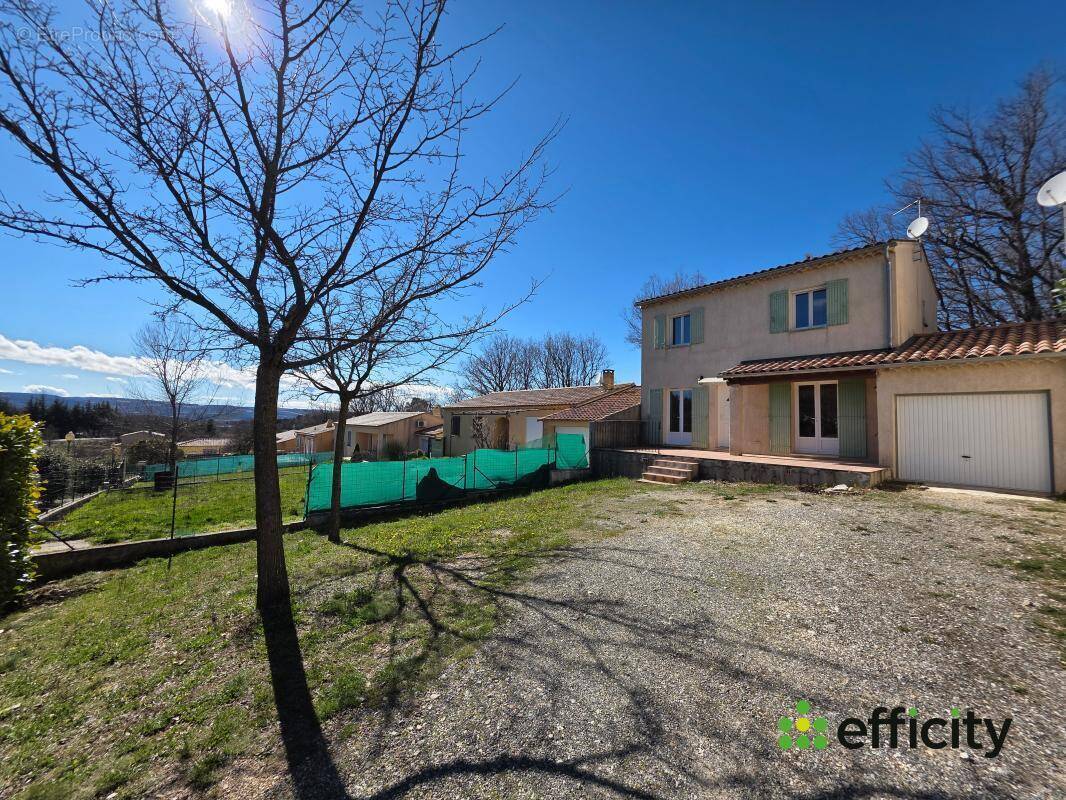 Maison à REVEST-DU-BION