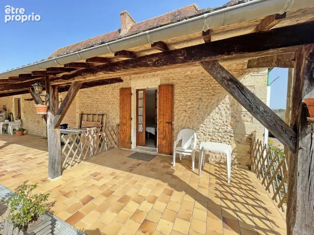 Propriété avec gîtes et chambres d'hôtes avec étang - photo 12