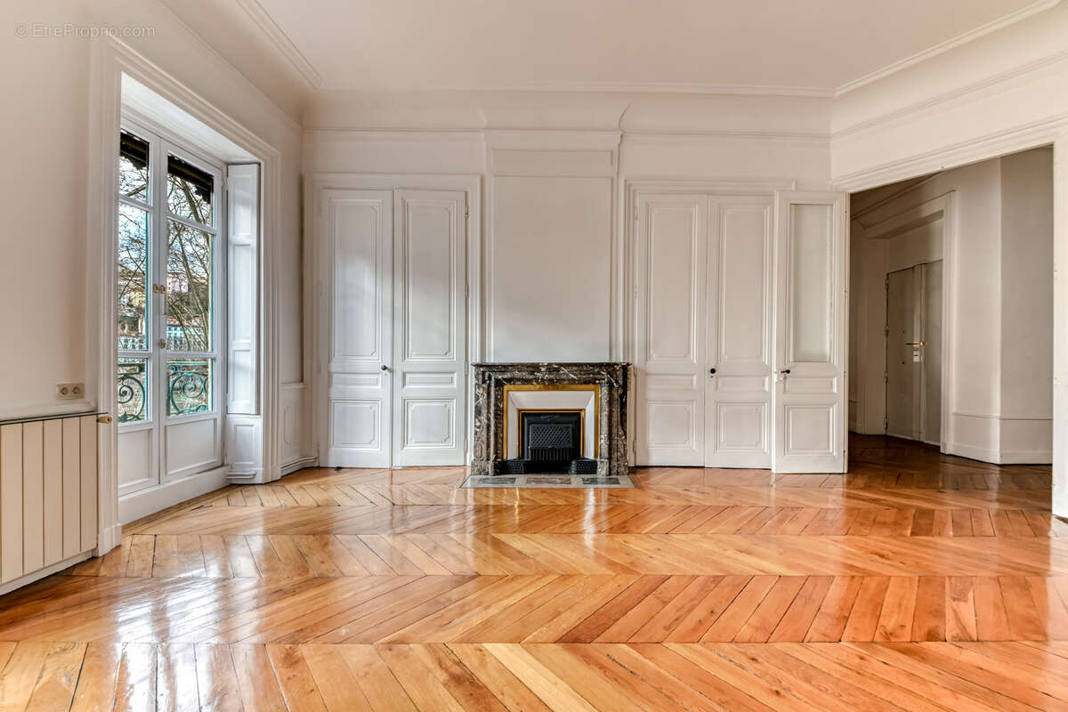 Appartement à LYON-6E