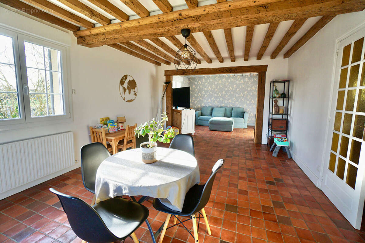 Maison à TILLY-SUR-SEULLES