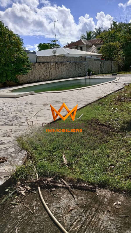 Maison à SAINTE-ANNE