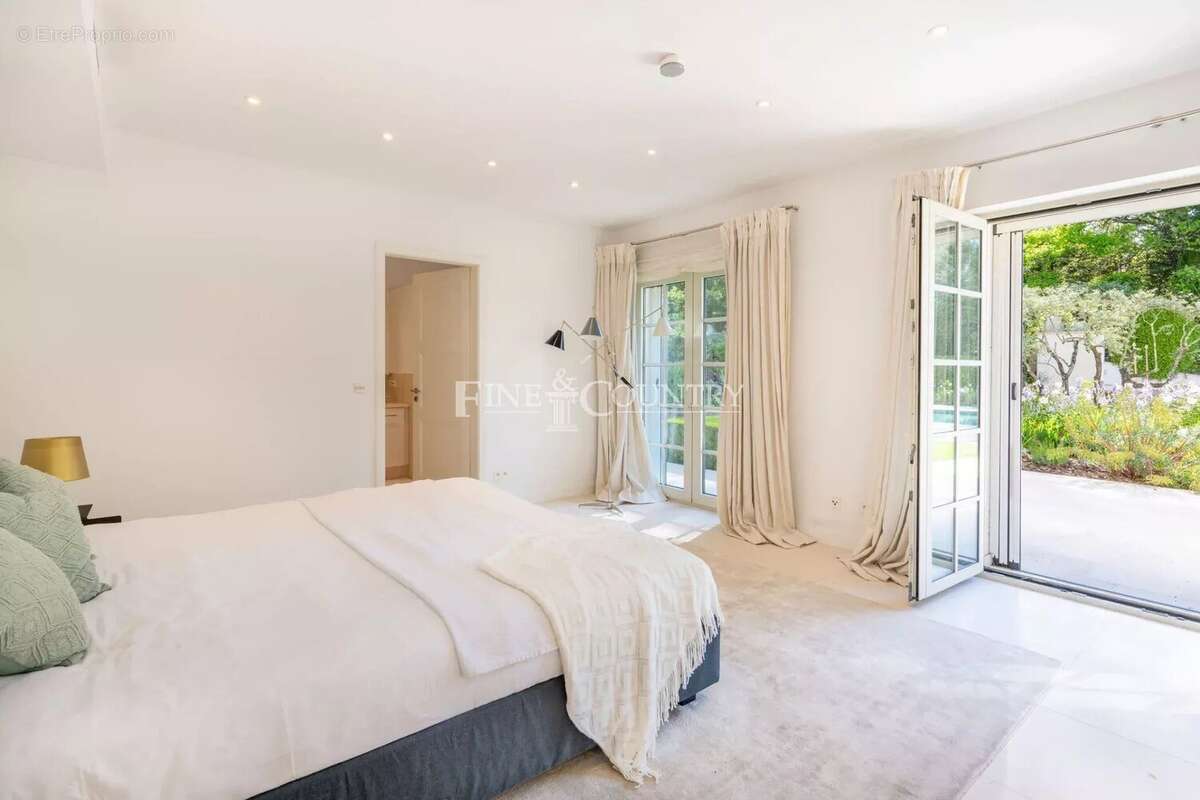 Maison à TOURRETTES