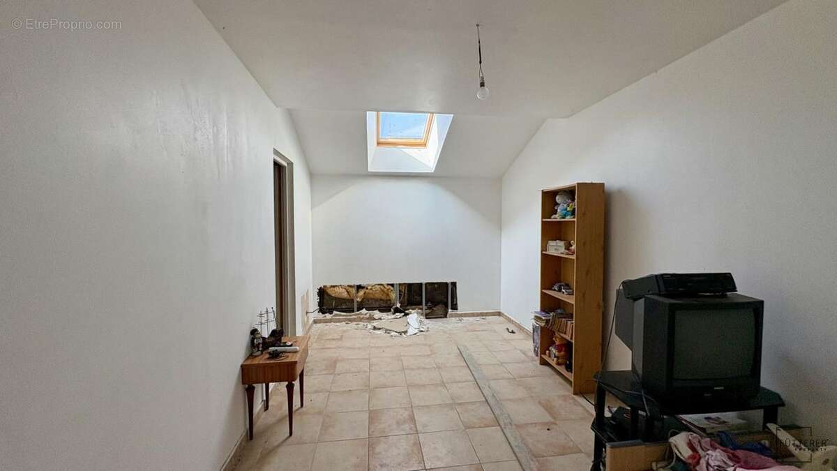 Luc-sur-Orbieu : Maison de caractère avec annexe et remise viti - photo 20