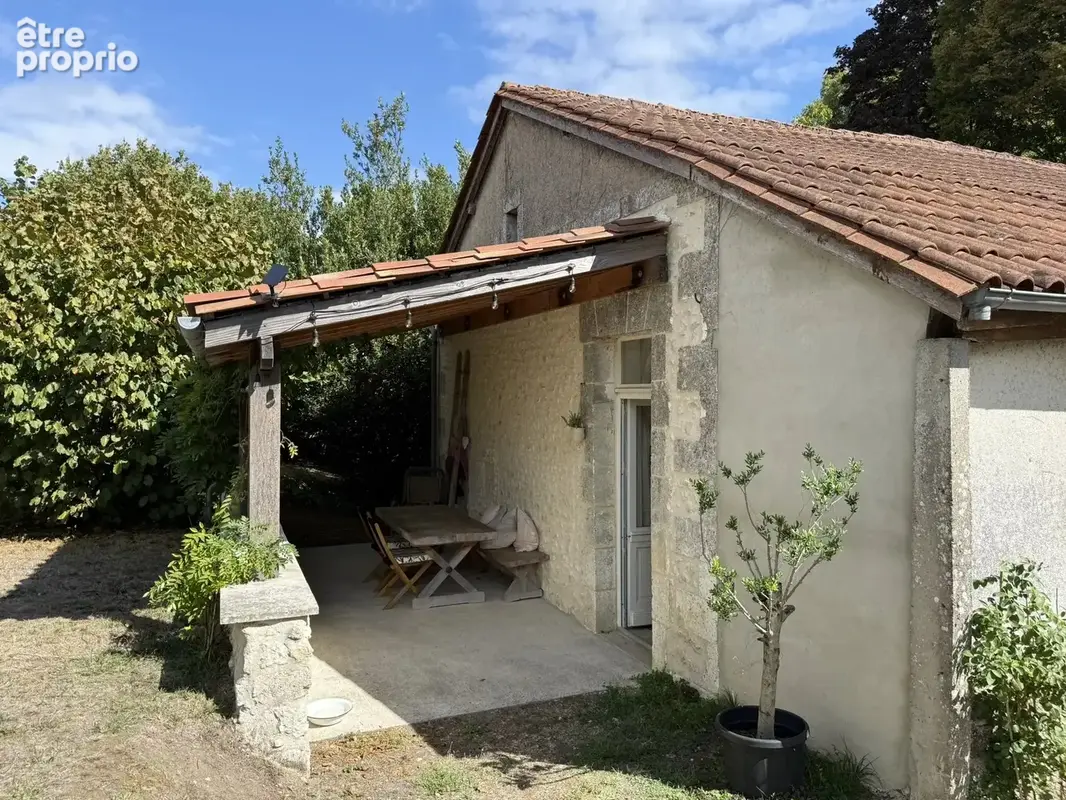 Charmante maison de plain-pied avec grange et piscine - photo 17