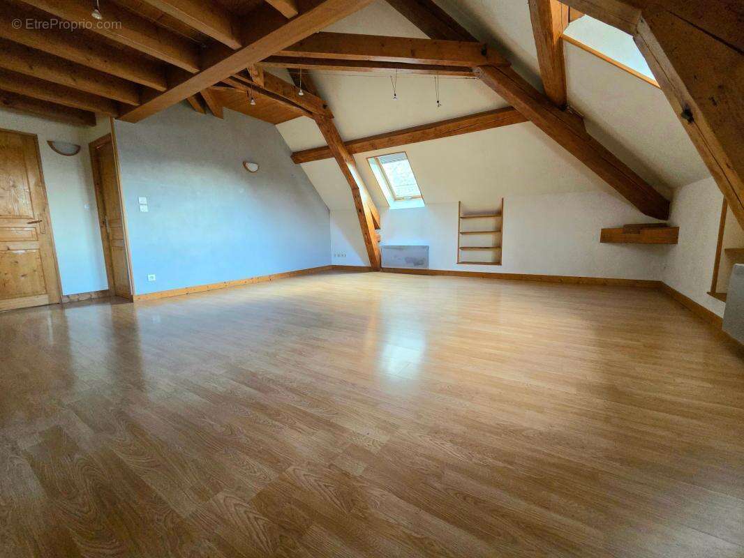 Appartement à SAINT-LAURENT-DU-PONT