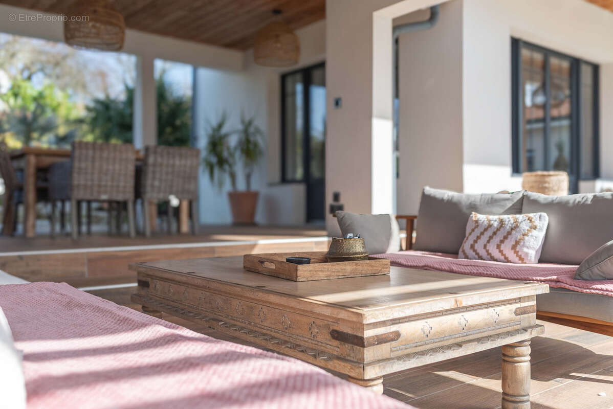 Maison à CAMBLANES-ET-MEYNAC