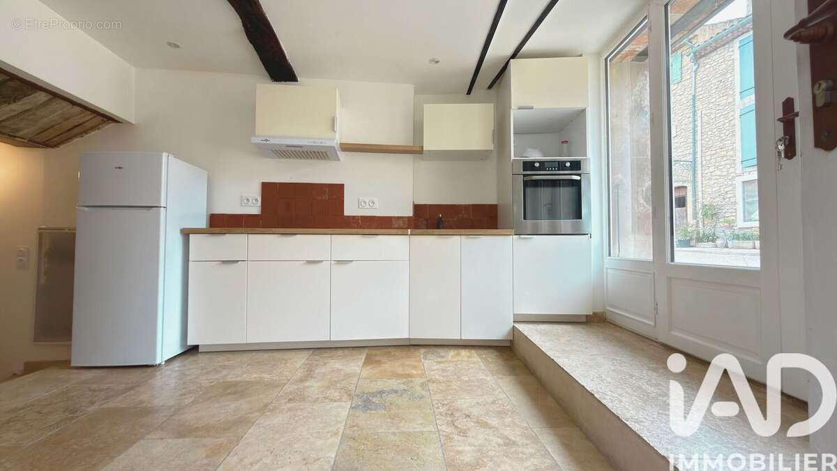 Maison 37 m² à Vitrolles-En-Luberon  - photo 3
