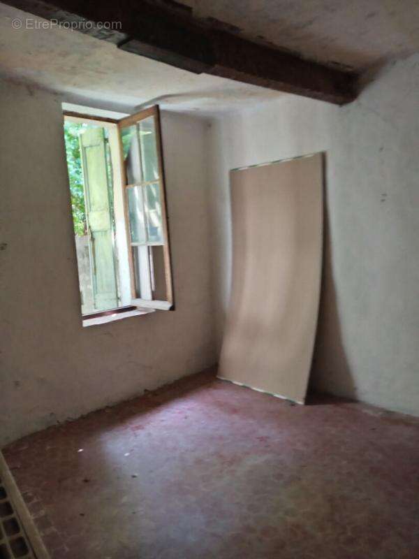 Appartement à MOUSTIERS-SAINTE-MARIE