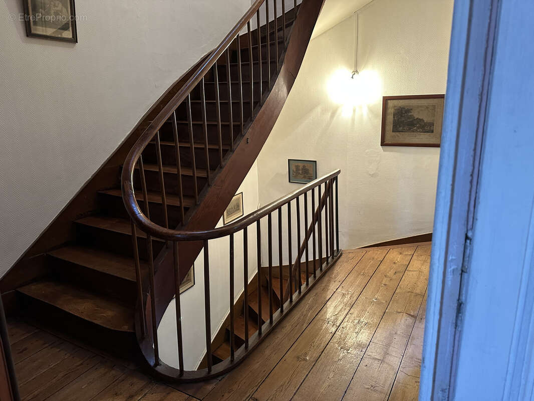 Maison à COGNAC
