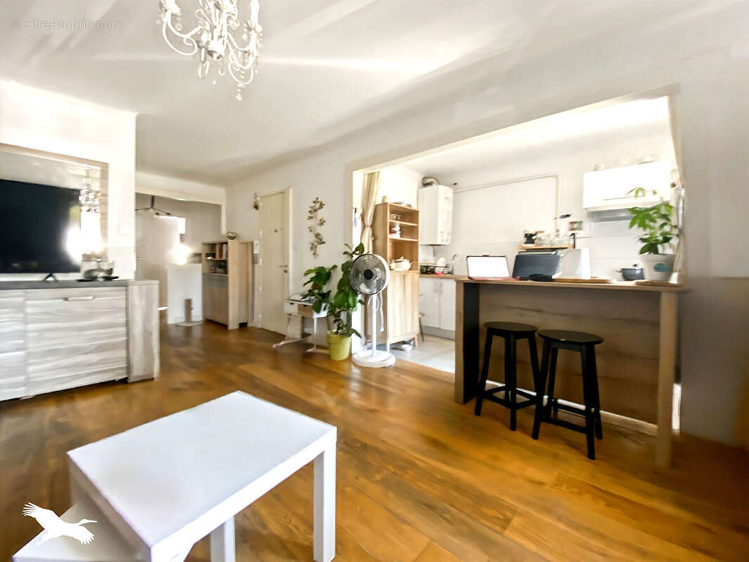 INVEST - Appartement Marseille 3 pièce(s) 63 m2 - photo 3