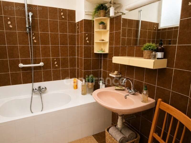 A vendre, Appartement 3 Pièces vendu loué, 80 m², Rue Clément Roassal, Nice, 06000, Alpes-Maritimes - photo 6
