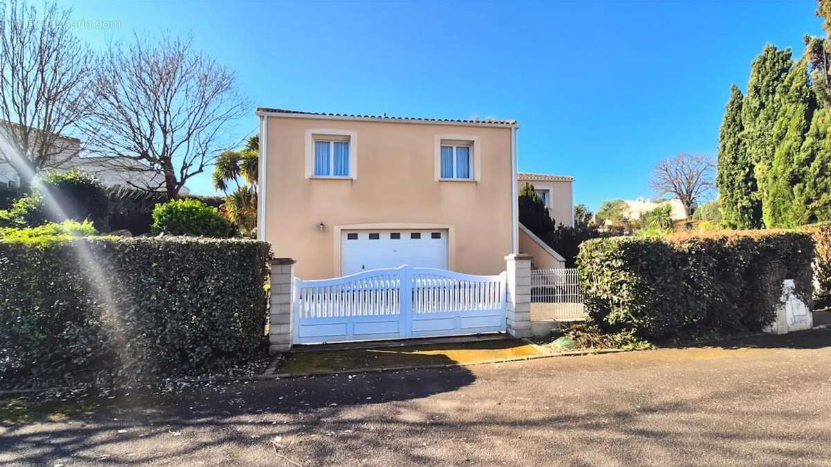 Maison à TALMONT-SAINT-HILAIRE