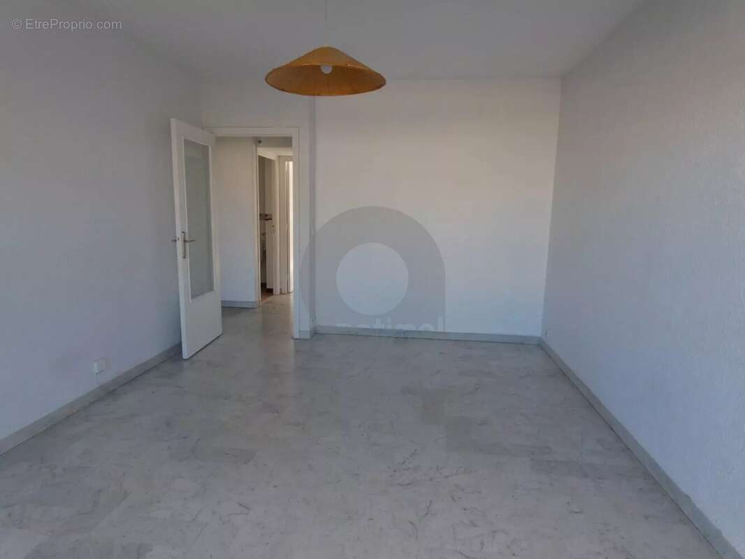 Appartement à ROQUEBRUNE-CAP-MARTIN