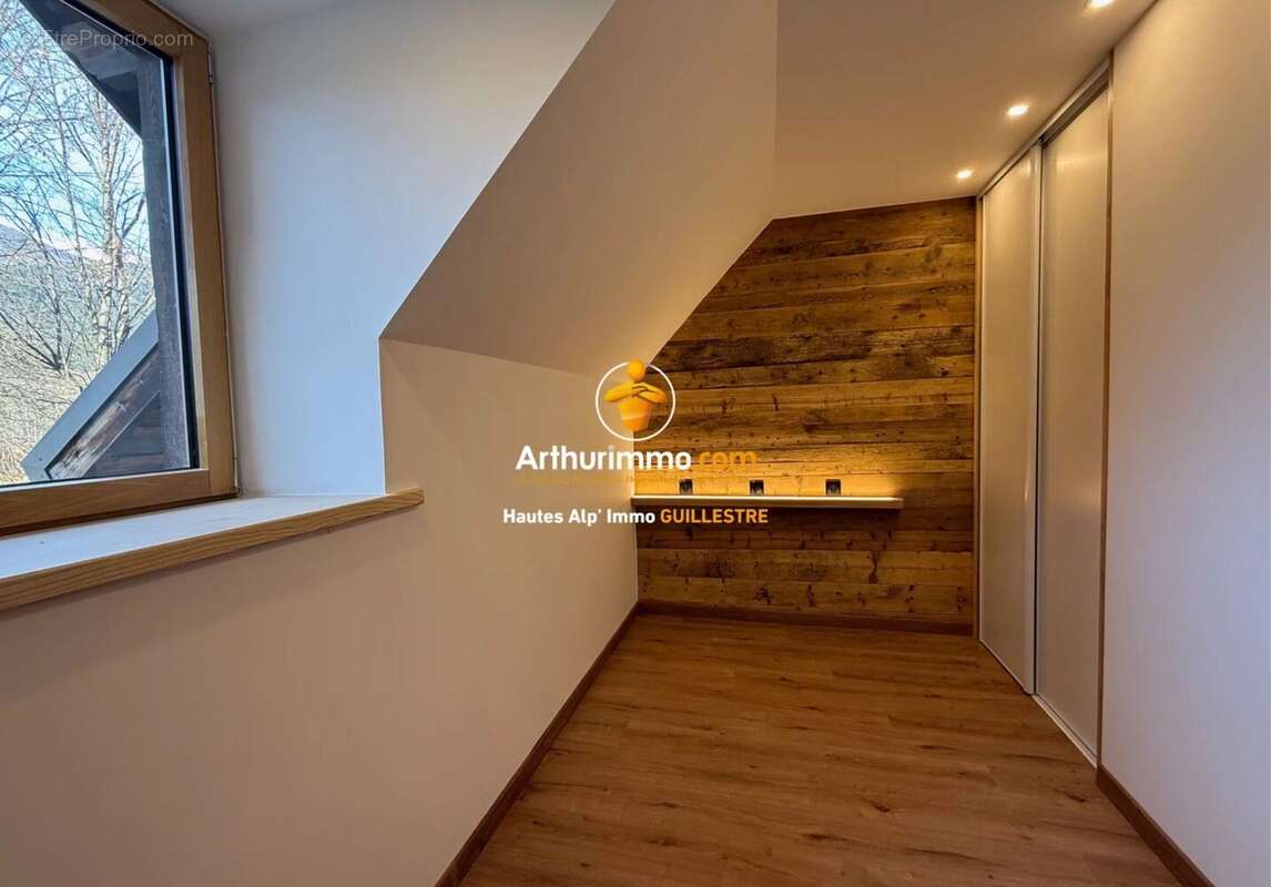 Appartement à EYGLIERS