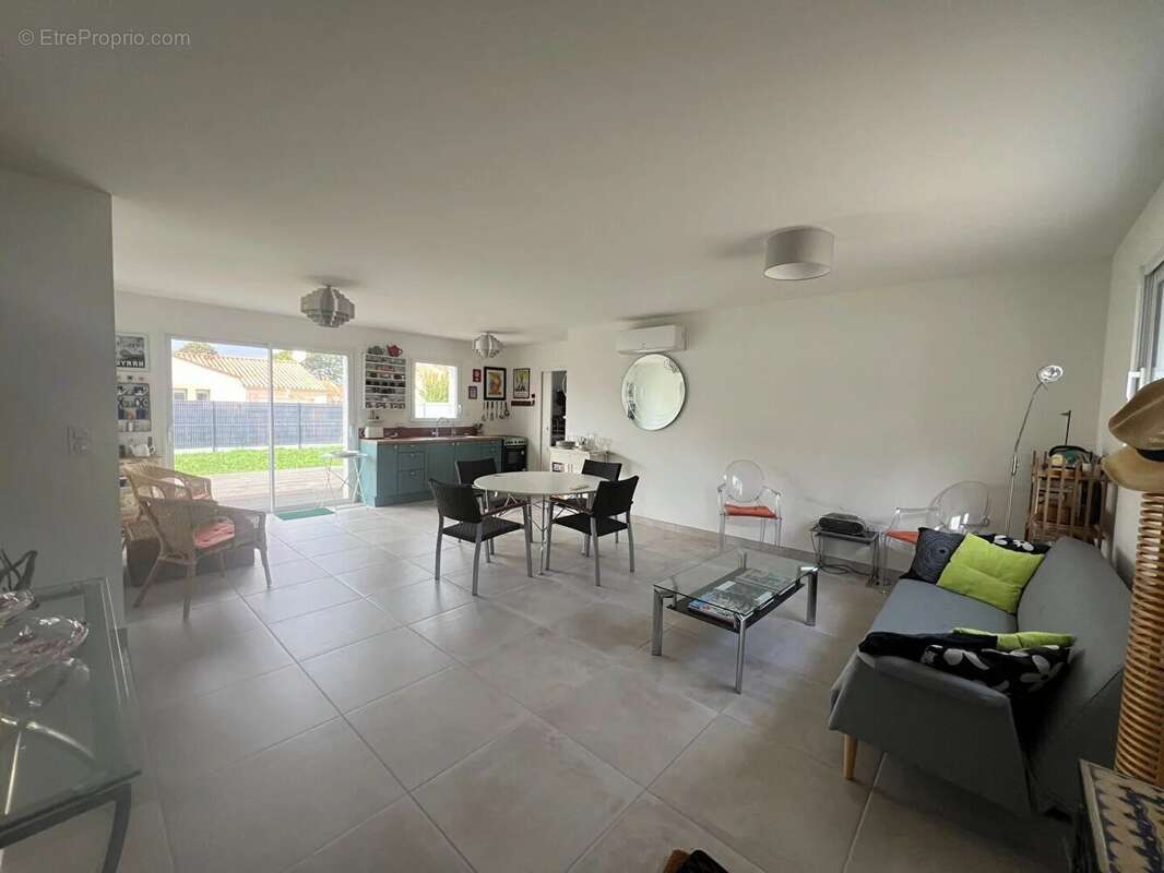 Maison à SAINT-VINCENT-SUR-JARD