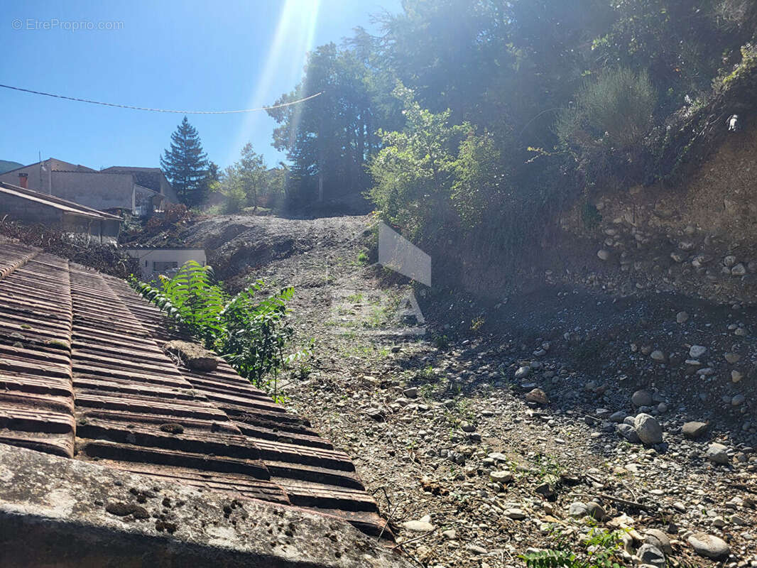 Terrain à CHATEAU-ARNOUX-SAINT-AUBAN