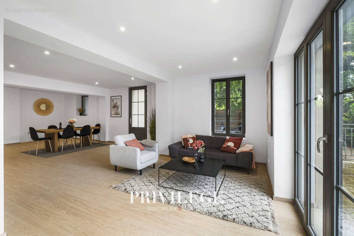 Appartement à TASSIN-LA-DEMI-LUNE