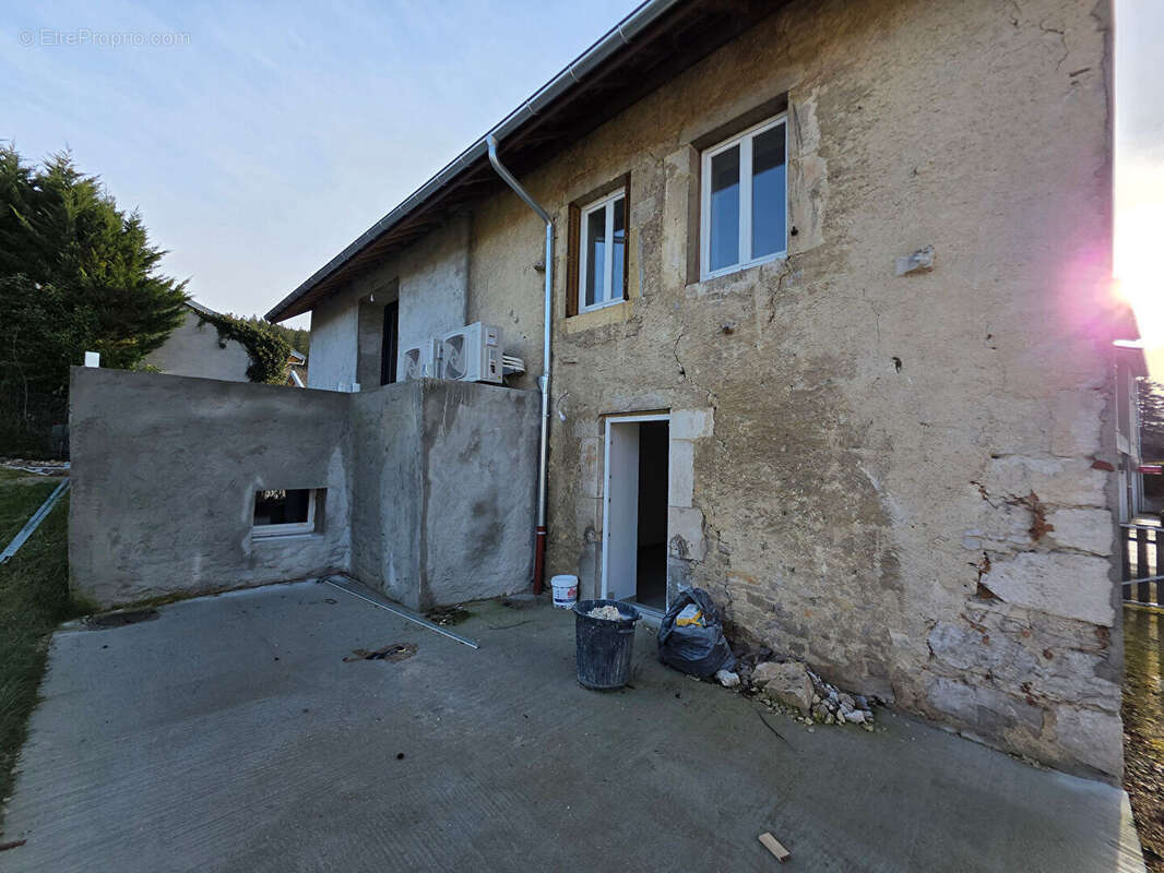 Maison refaite à neuf - duplex Arbent 4 pièces 90 m2 - photo 17