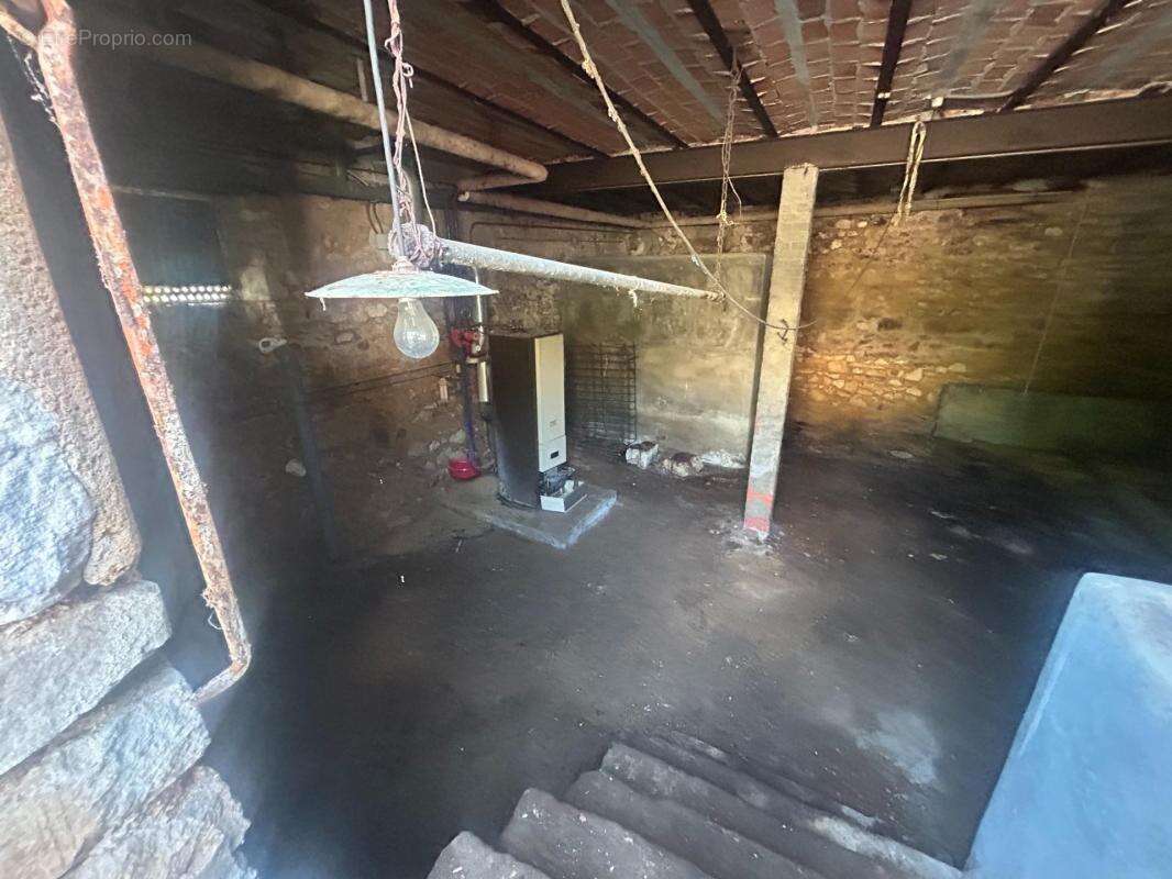 Maison à SAINT-MARCEL