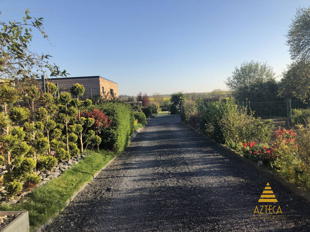Appartement à CREVECOEUR-SUR-L'ESCAUT