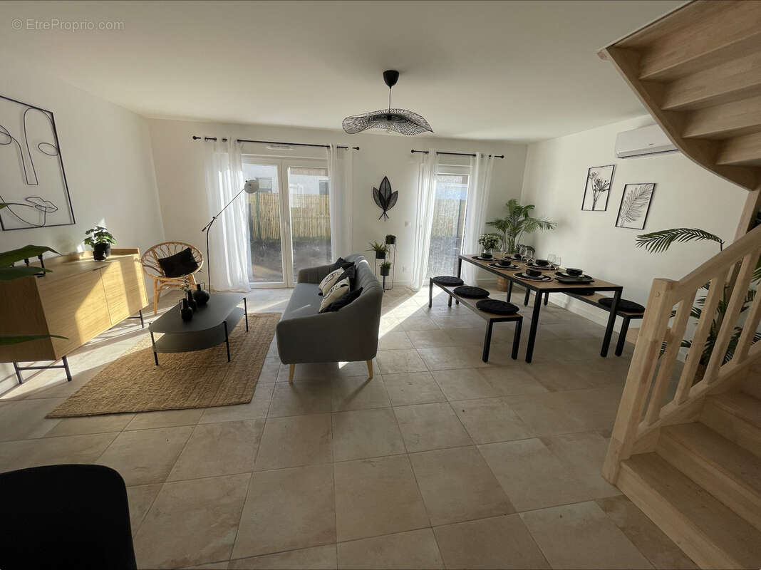 Maison avec 2 places de parking - Notaire réduit - Jardin - photo 2