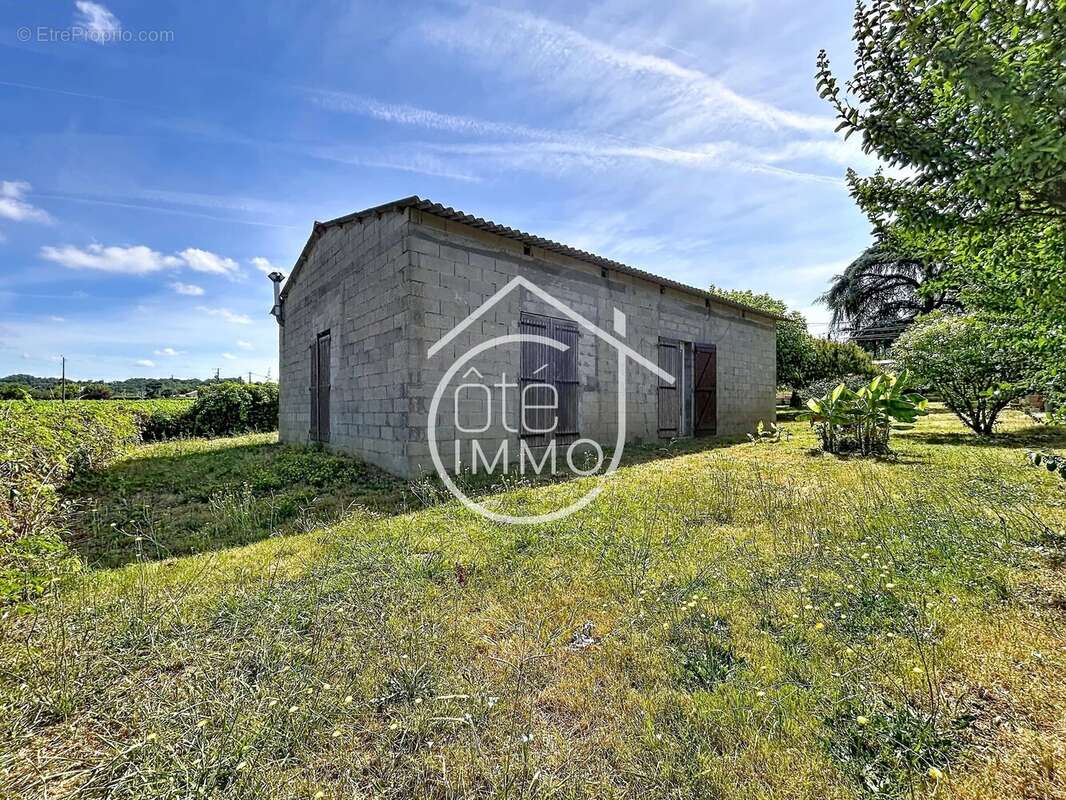 Saint Magne de Castillon : Maison pierre avec jardin - photo 15
