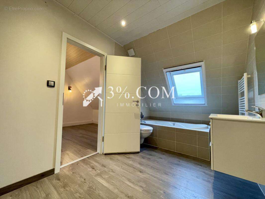 3%.COM - EXCLUSIVITÉ à ILLKIRCH, F4 de 137m2 sol/90m2 hab - photo 9