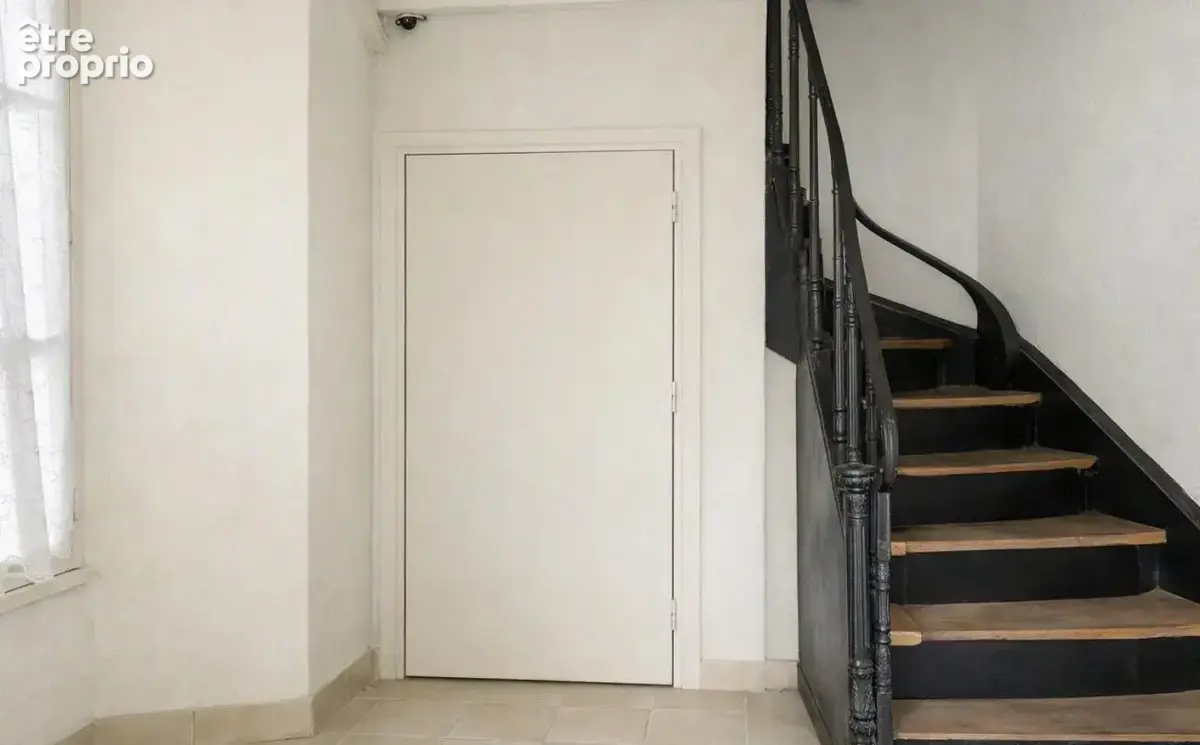 Dégagnac (46340): Maison en pierre du 19e siècle, 4 pièces, 2 chambres, garage, terrain 637?m² - photo 3