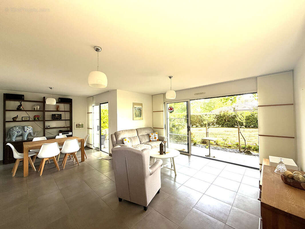 Maison à SAINT-GEOURS-DE-MAREMNE