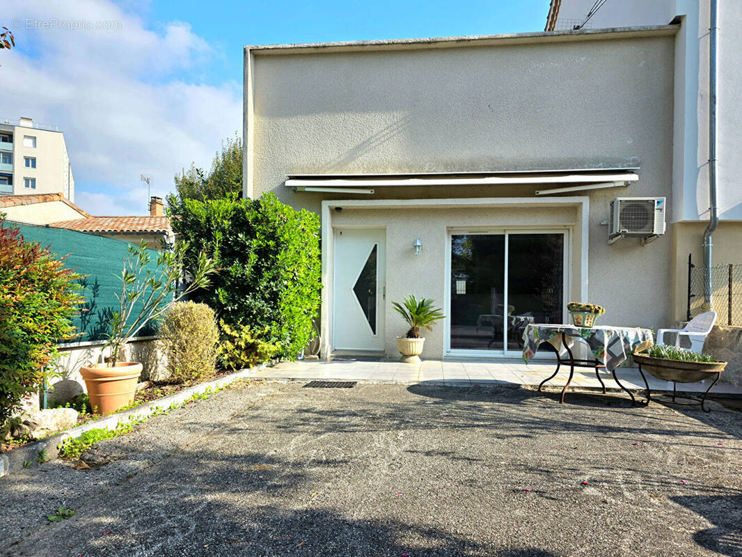 Maison à BOURG-LES-VALENCE