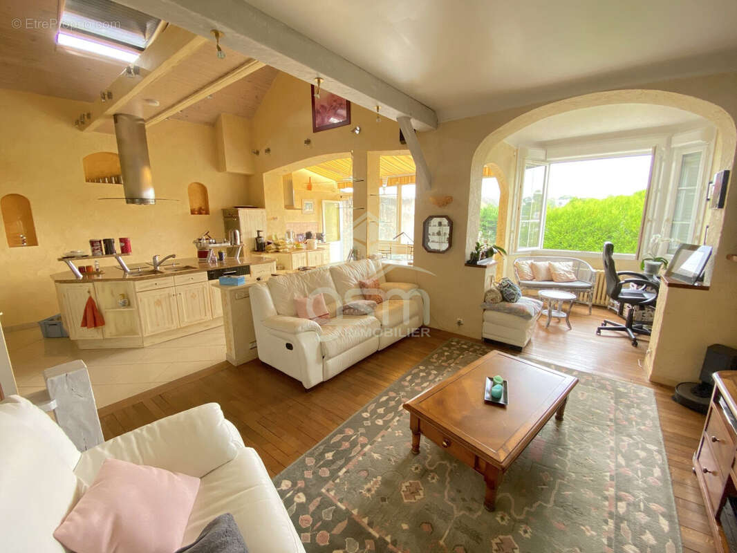 Appartement à SAINTE-MAURE-DE-TOURAINE