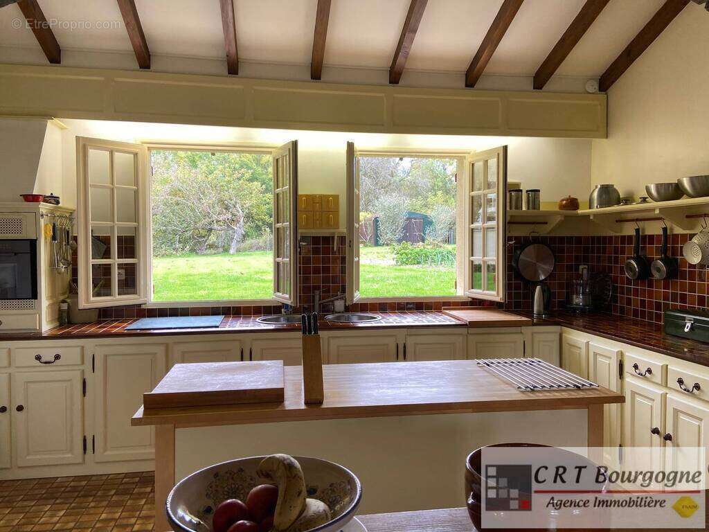 Maison à MOULINS-SUR-OUANNE