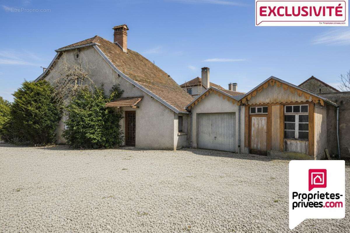 Corps de ferme avec 2 maisons, une grange, prévoir travaux - photo 2