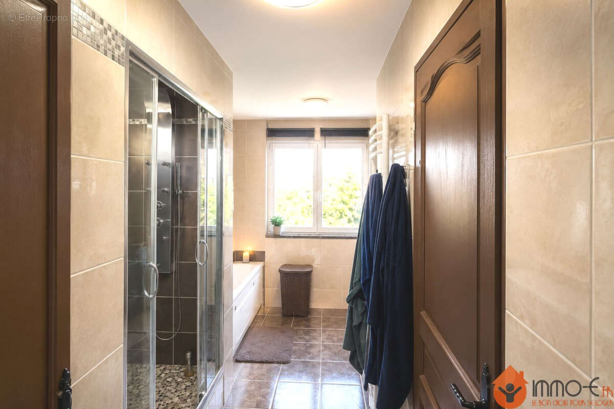 Maison 170 m² à Mareuil-Les-Meaux  - photo 9