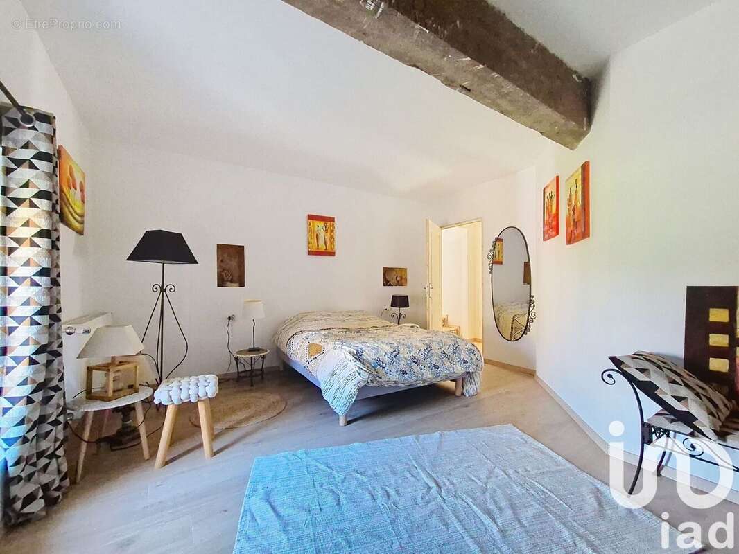 Maison 340 m² à Lithaire  - photo 9